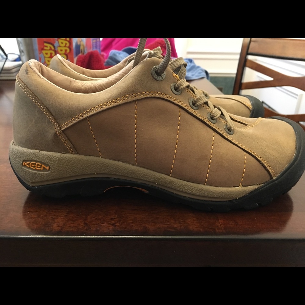 Keen Hiking Shoes!!